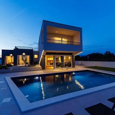 Fortunata Villa Policnik