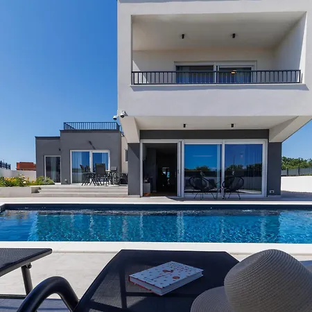 Fortunata Countryside Escape With Pool *